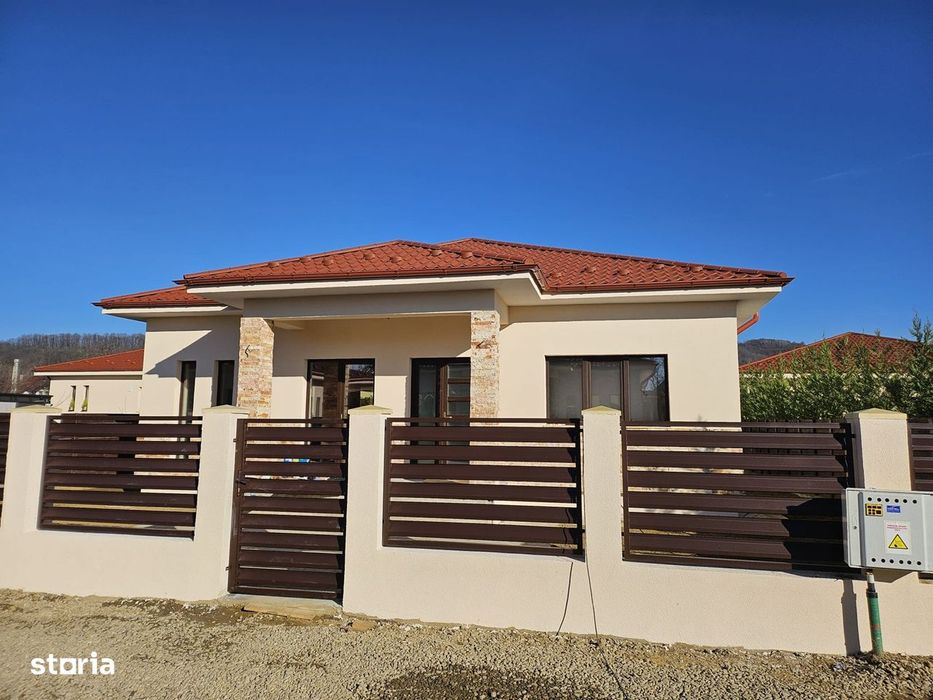 Oferta vanzare casa deosebita 2025 pe parter, Stefanesti, 203000 EURO