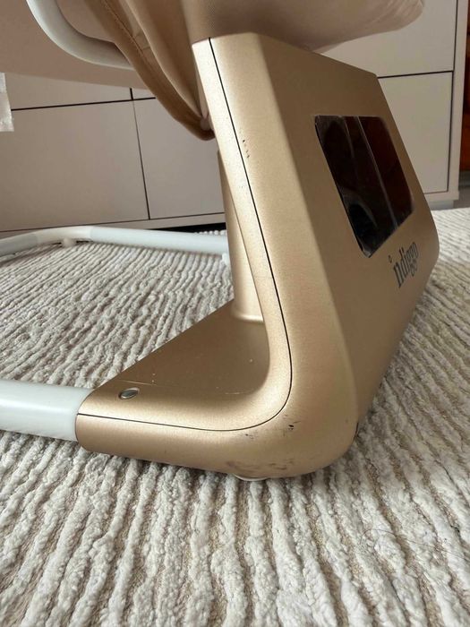 Leagăn / Balansoar electric 3D Motion BabyHug™ – Beige pentru bebe / nou-nascut