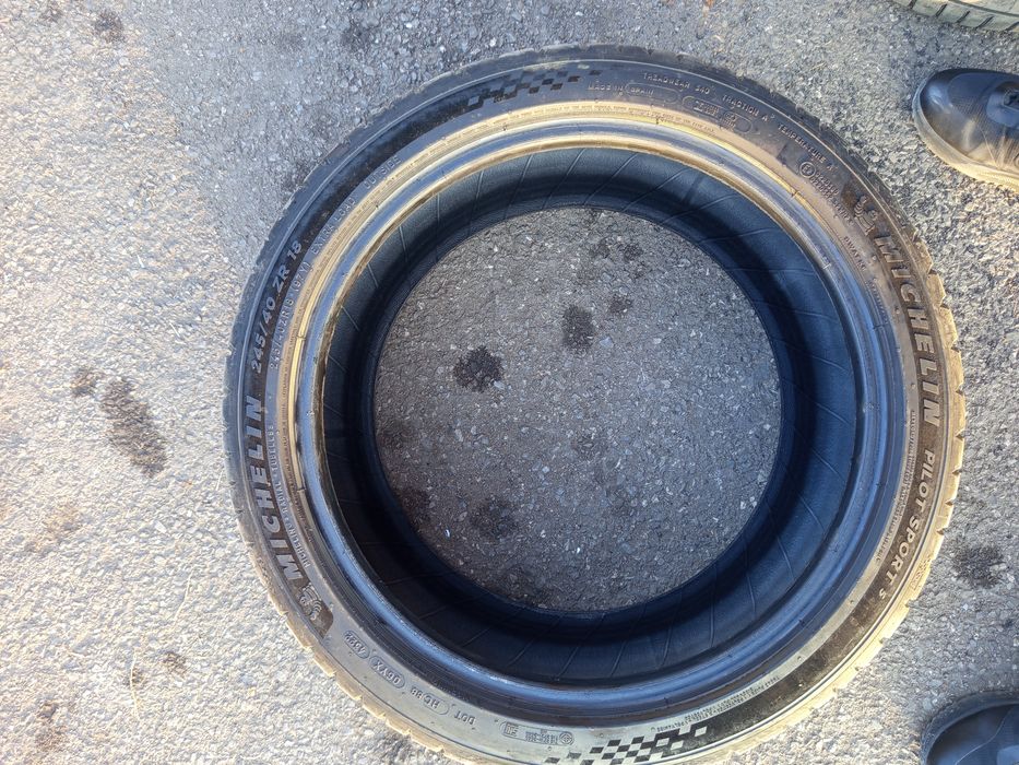 Michelin Pilot Sport 5 245/40/R18