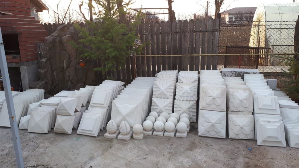 Capace de Gard Acoperiși stâlpii