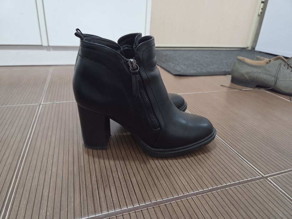 Дамски обувки 37/38 номер