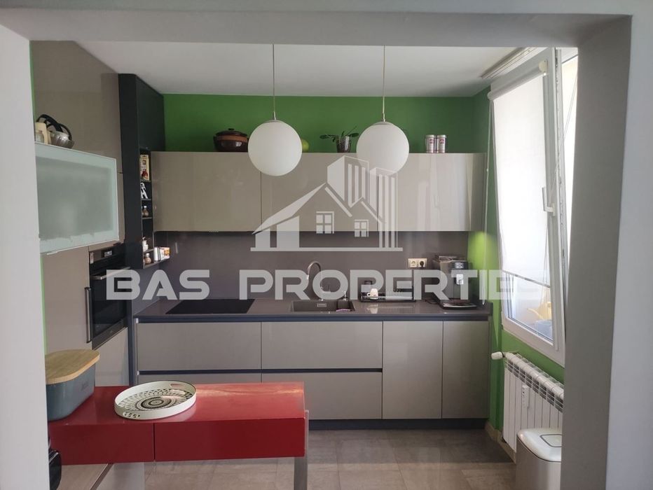 Продава се Тристаен апартамент в София, Зона Б-5 - 85 кв.м за 3495 €/кв.м - Снимка #4