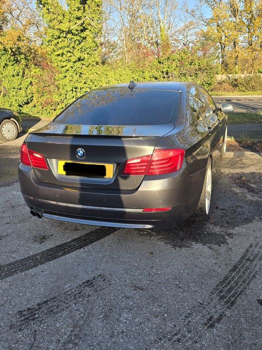 Vând Bmw 520 SE 2011