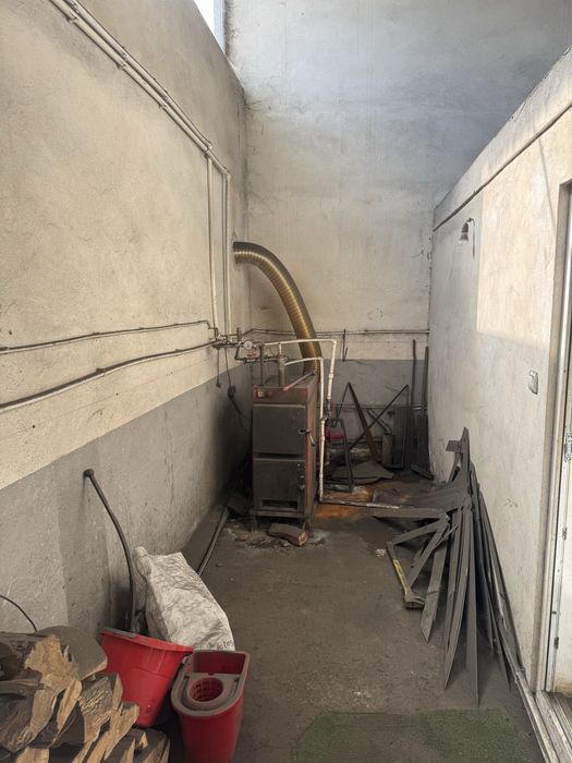 Hala industrială în Fălticeni, Str. Armatei nr. 5 :Suprafata 303 mp