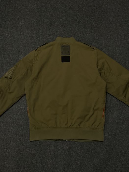 Яке Diesel Bomber