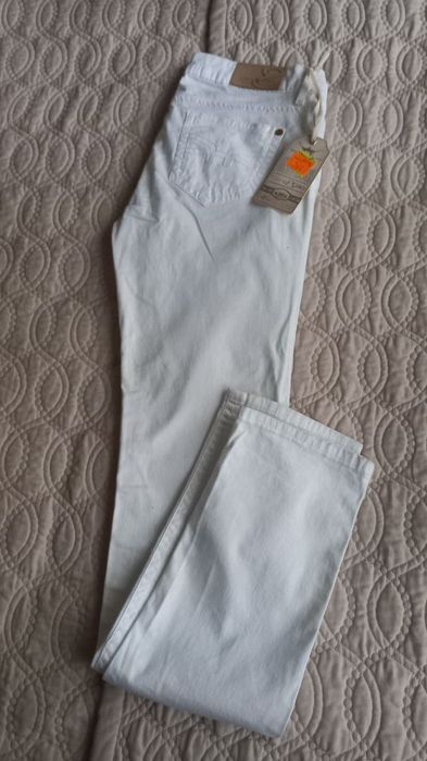 Распродажа джинсов!