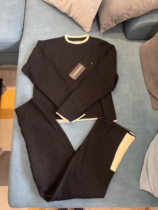 Дамски комплект с етикет