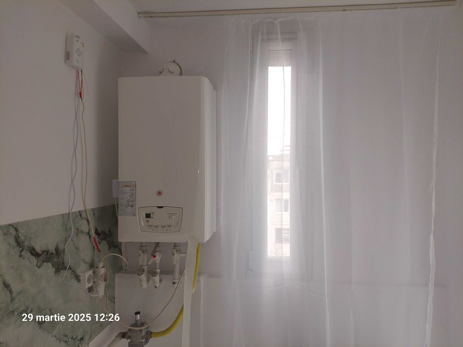 ofer spre inchiriere apartament cu doua camere zona Tiglina 2