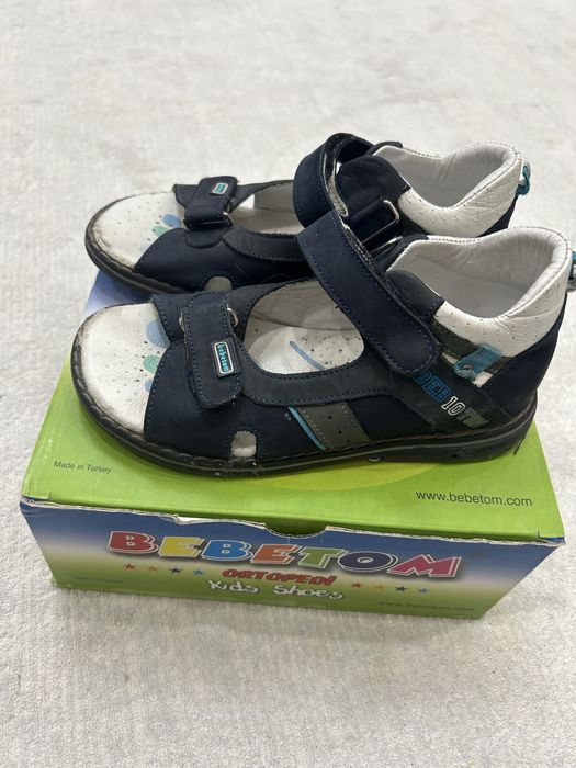 Продаются детские сандали