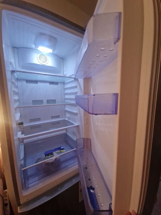 Продам холодильник Beko