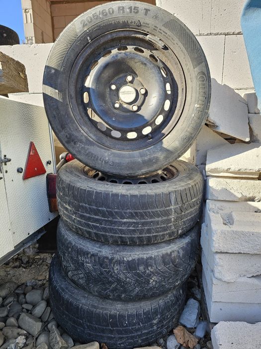 Vând piese auto provenite de la Audi A4 B6 1.9 TDI 101 CP