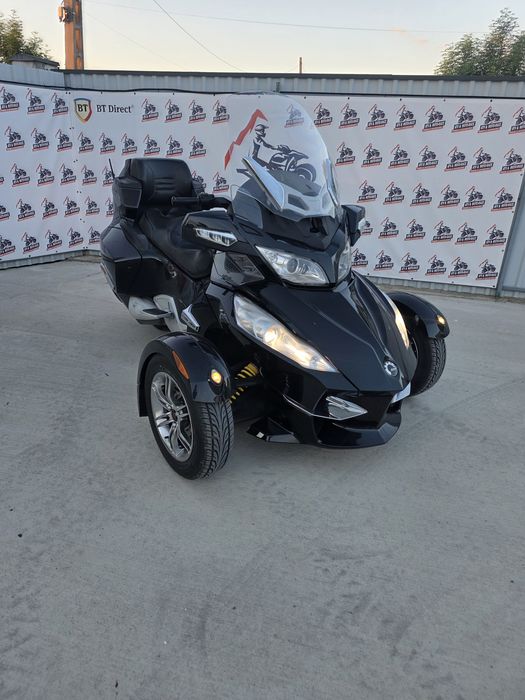 Spyder can am RT se ofera factura