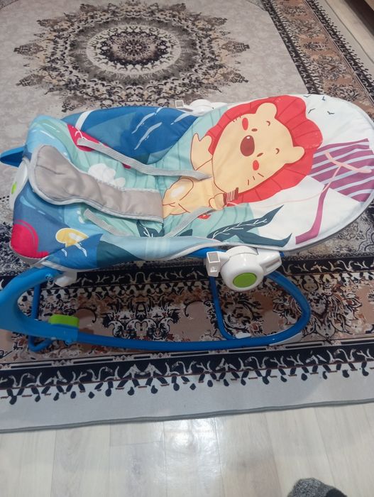 Продам кресло качалка