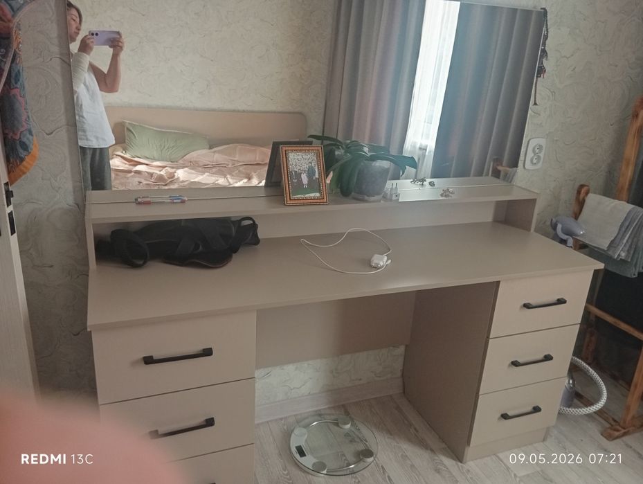 Спальный гарнитур