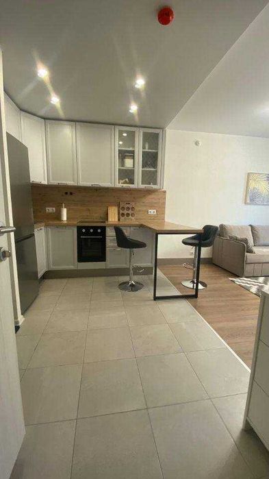 Срочно сдам евро 2х ком кв-ру 5/17 Жк Беш Чинор Махтумкули IT PArK А2