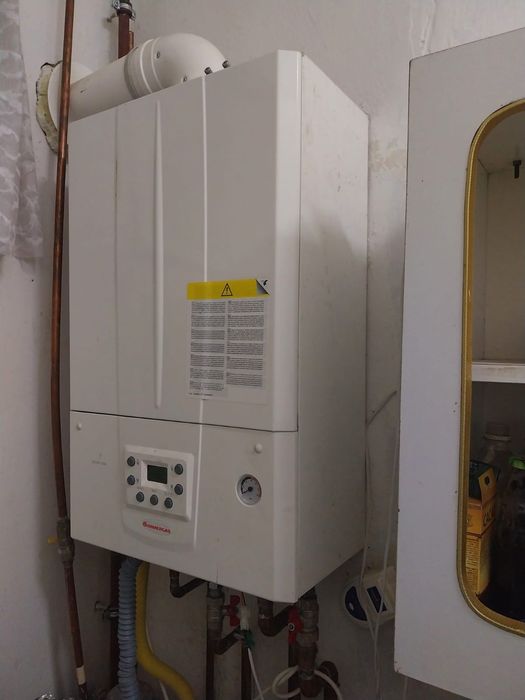 Apartament de vanzare la munte ( Azuga )