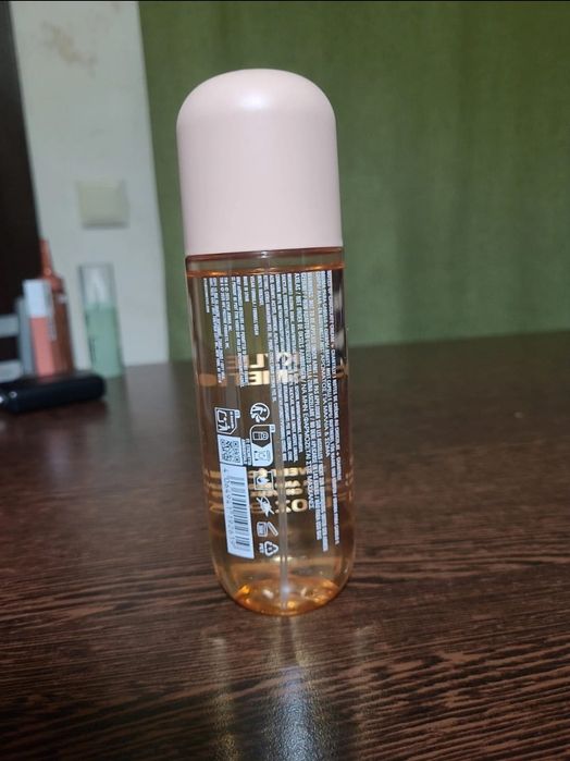 Kylie Cosmetics Sweet Éclair - Spray de corp și păr