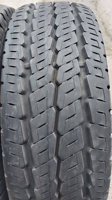 Гуми за Бус и Кемпер 225/75/16 C Continental VancoCamper 2 броя