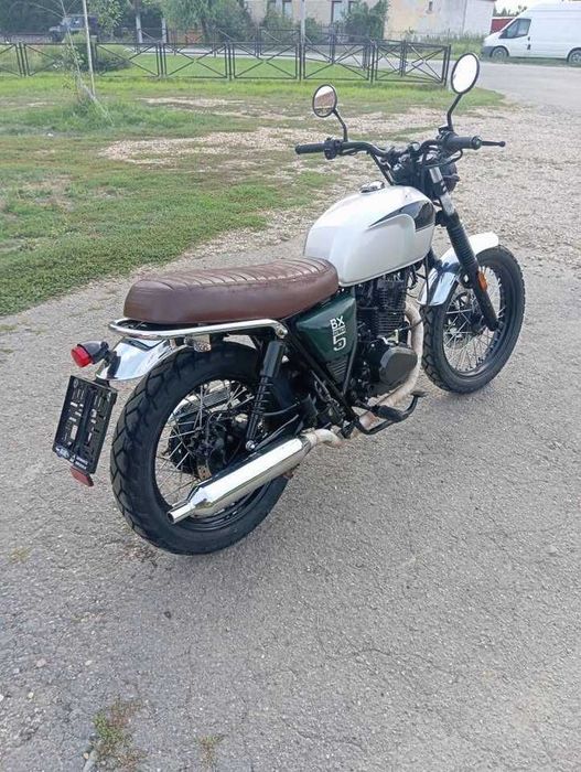 Motocicleta Brixton 125