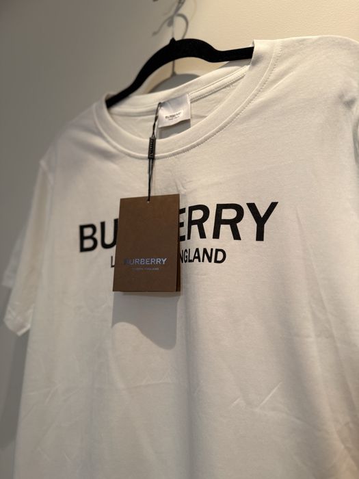 Tricou burberry alb