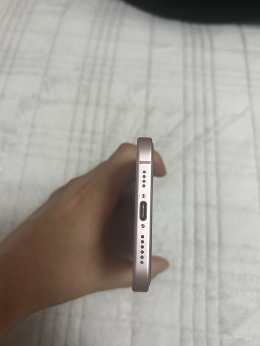 Vand iphone 15 plus impecabil