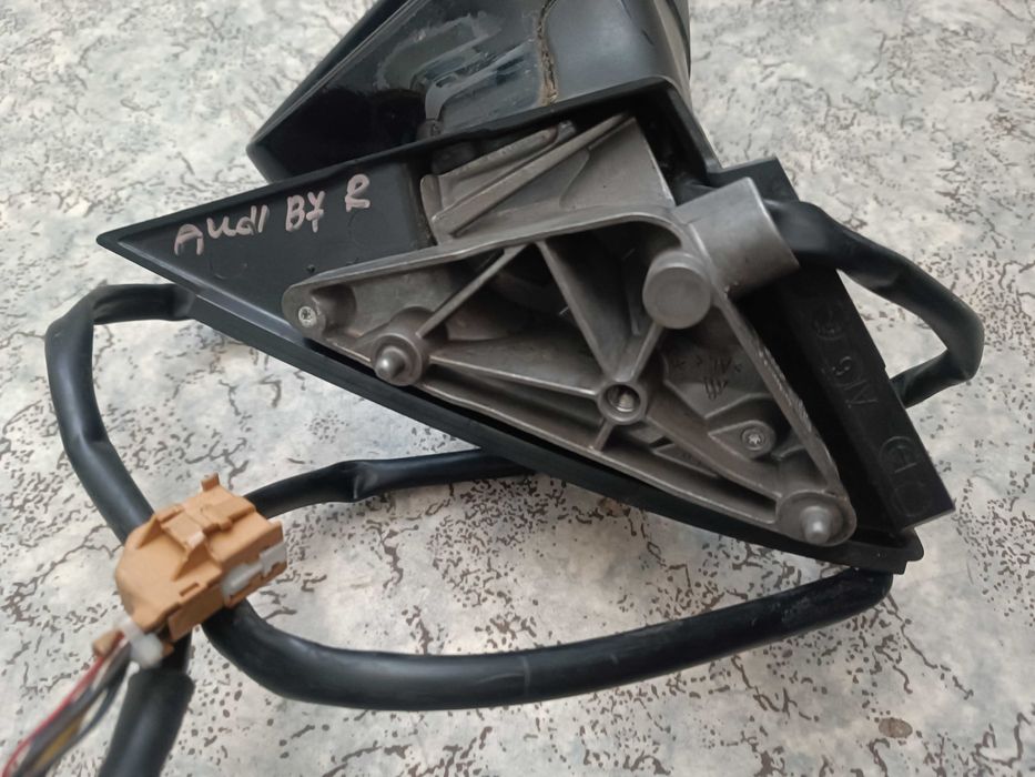 Огледало дясно за Ауди А4 Б7 / Audi A4 B7