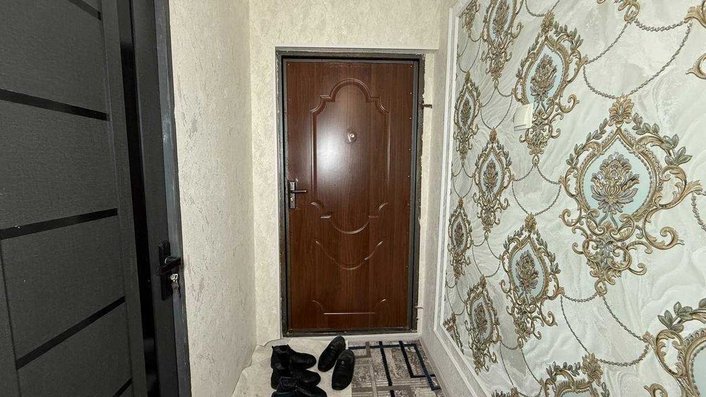 Киргили  Рухсор радио 1 қаватда 2 хонали квартира сотилади.ID: 1608