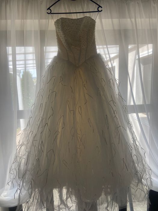 Vand rochie de mireasa