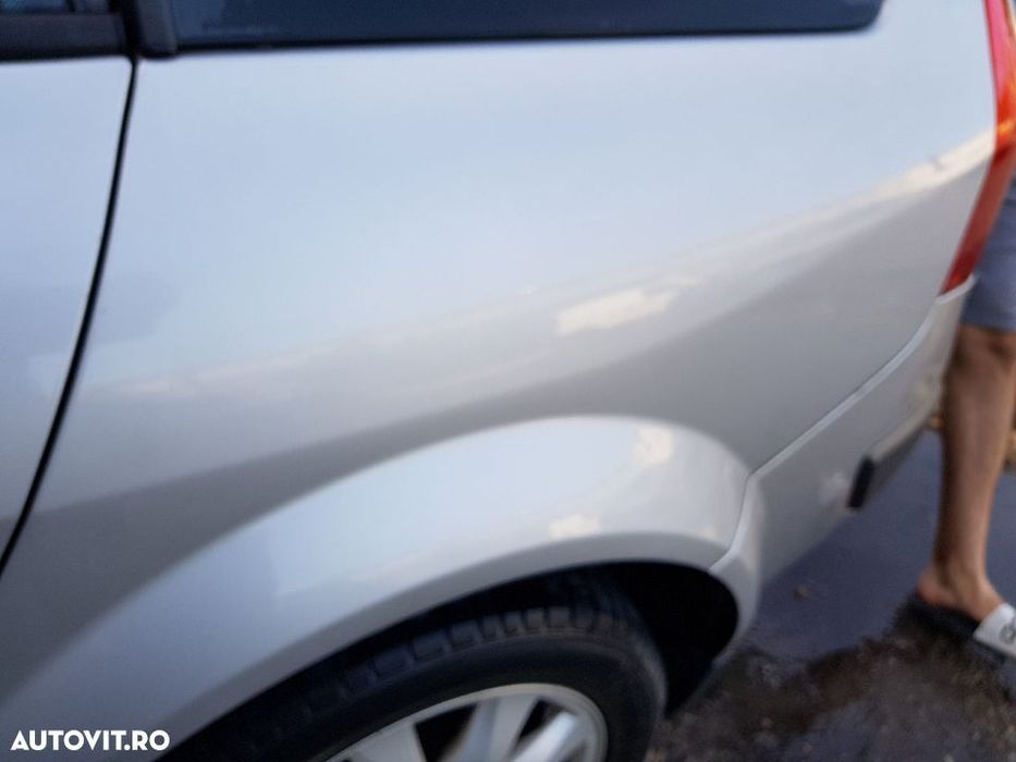 Aripa Stanga Spate Renault Megane 2 2002 - 2009