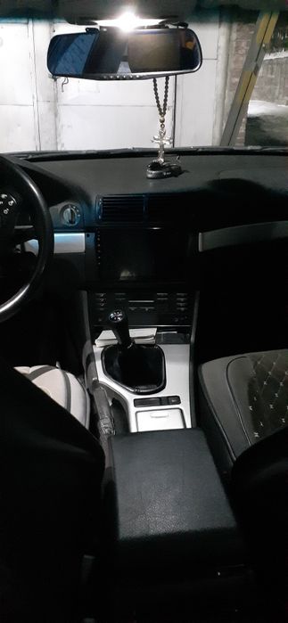 Автомобиль BMW E39 520