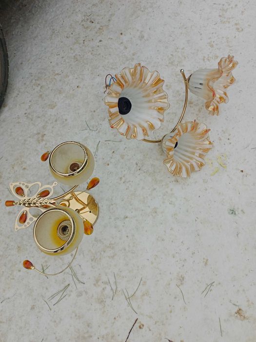 Продам люстры в хорошем состоянии по 3000 тг каждая торг