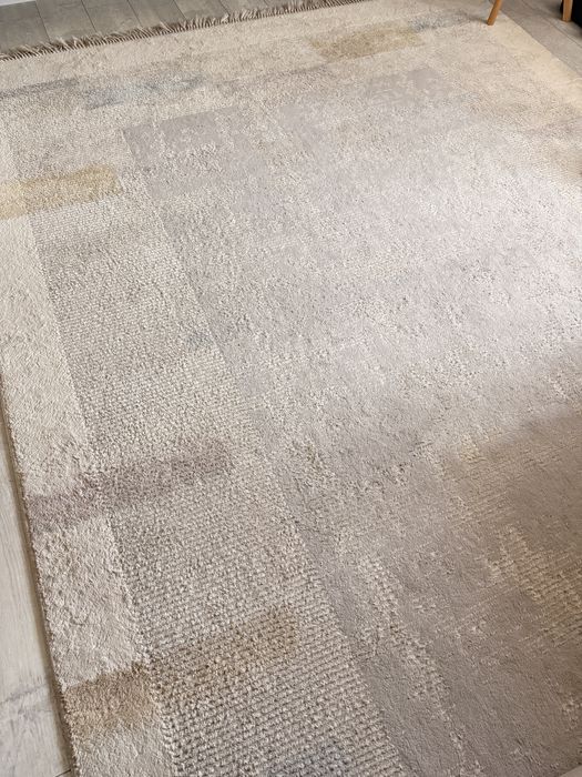 Продам  красивый ковер