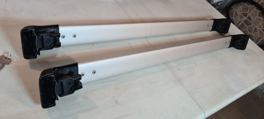 Багажник-греди-релси-рейки-Рено меган 2 комби-thule