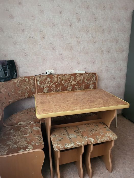 Продам обеденную зону