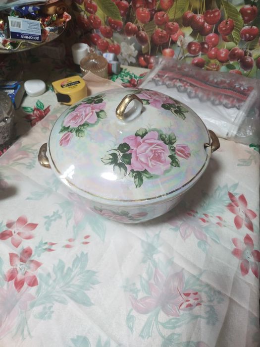 Продам супница СССР