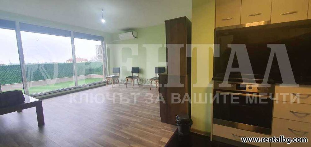 Двустаен апартамент в кв.Беломорски