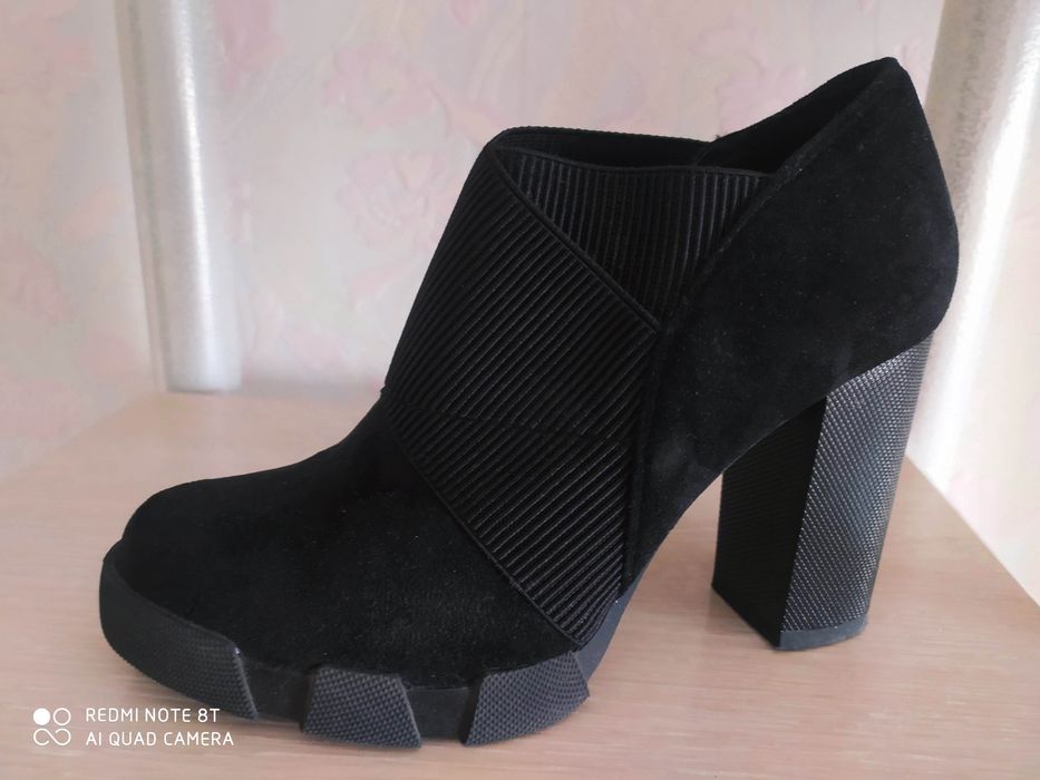 Ботильоны. Замша. Р 40