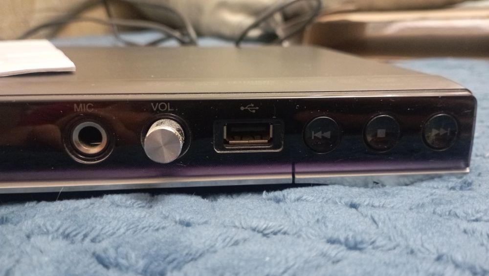 Продам DVD проигрыватель