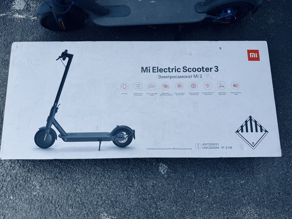 Продавам употребяван Mi electric skooter 3