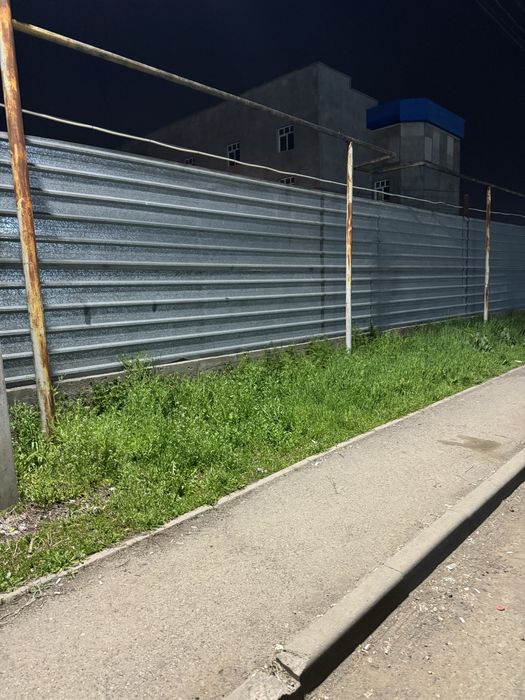Продам ворота 5 метровые и листы