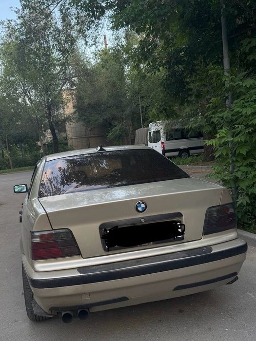 Продам BMW 318(M50B20)