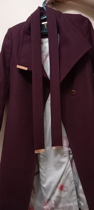 Пальто Ted baker.