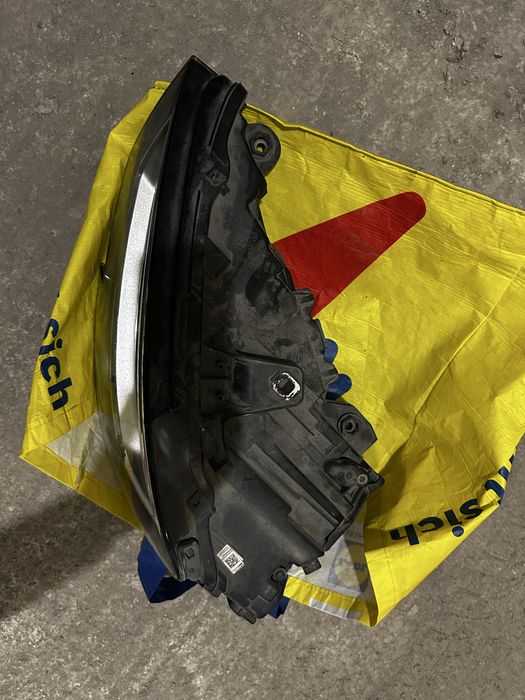 Ляв оригинален фар за Ауди А3