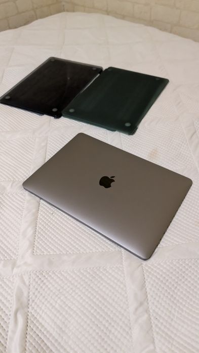 Apple MacBook Air m1 13.3
