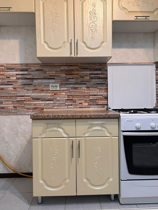 Продам кухонную гарнитуру