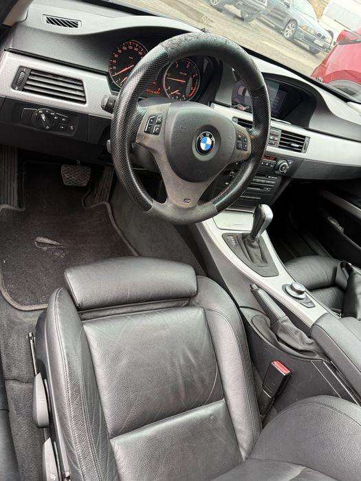 Bmw 320d 2008г .