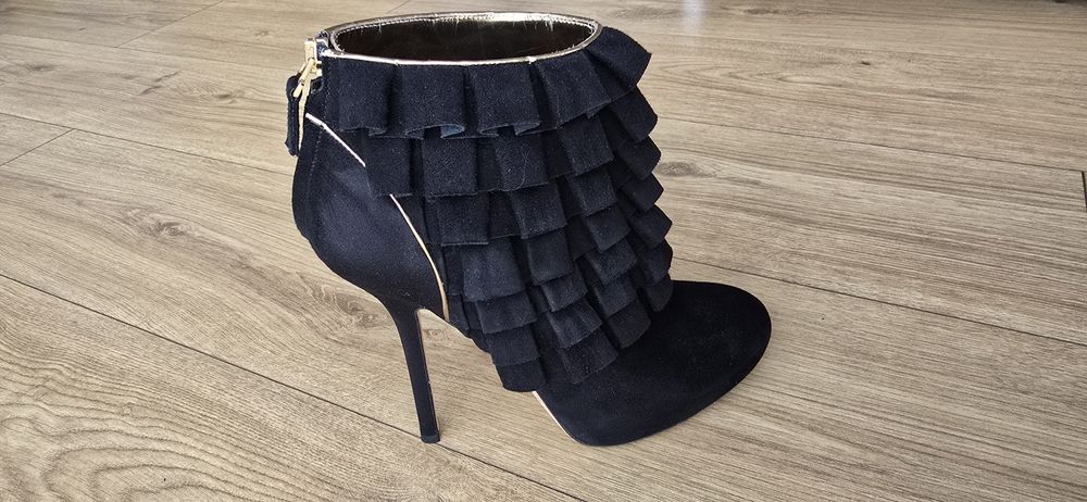 Уникални дамски боти Blumarine