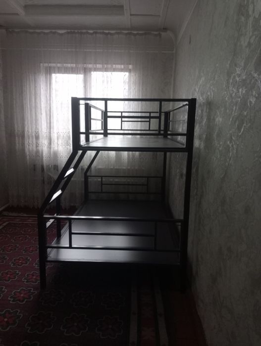 Срочно Продается кровать этажерка