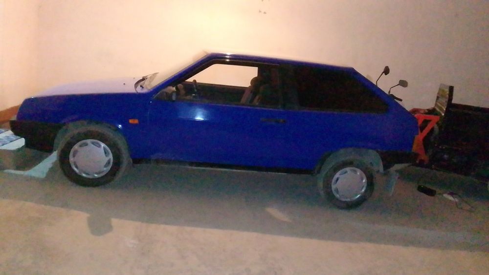 Avtomobil sotiladi2108 tez