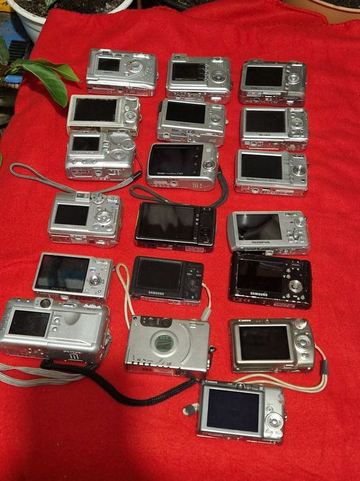 Aparate Foto pentru piese sau colecție, fara accesorii